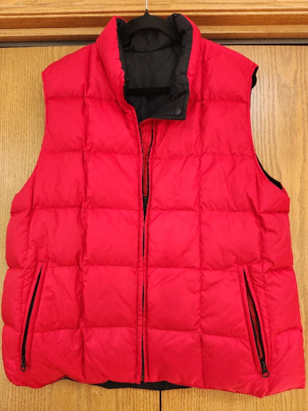 Lands' End Women's L (14-16) Reversible Puffer Vest - Red/Black- Goosedown